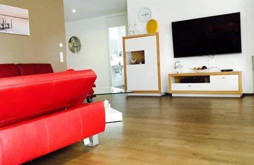 Petershausen-West Apartment | Rheinblick Riverview Luxury