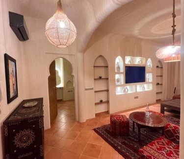 Gueliz Apartment | Riad Appart F3 Exceptionnel à Guéliz - À 5 min de la gare - Piscine, Wi-Fi et parking au cœur de Marrakech