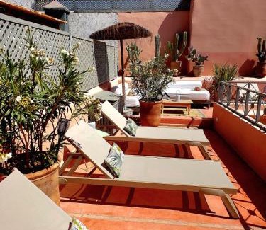 Bab Taghzout House | Riad Dar Zouar & Spa