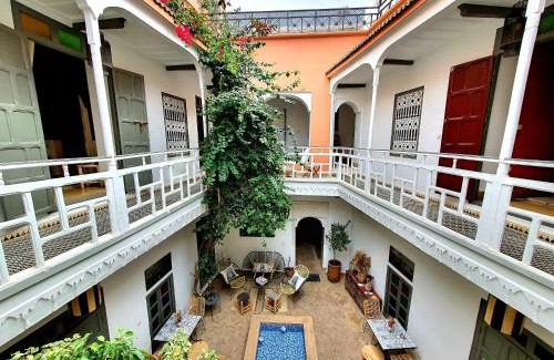 Bab Taghzout House | Riad Dar Zouar & Spa