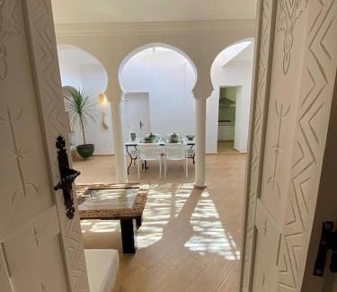 Tamraght House | Riad plain pied 2 chambres jardin terrasse & bassin