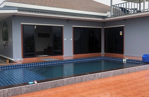 Uttaradit Villa | Rice Paddy Pool Villa