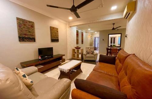 Kampung Pinang Baik Apartment | Richbaliz Homestay @ Selayang Point