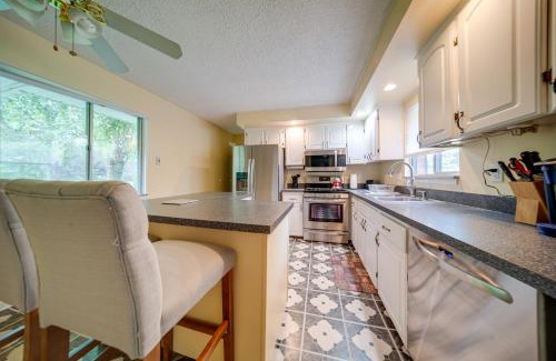 Richmond Heights House | Richmond Heights Retreat with Patio and Fire Pit!