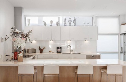 Richmond House | Richmond Japanese-Style Townhouse close to MCG