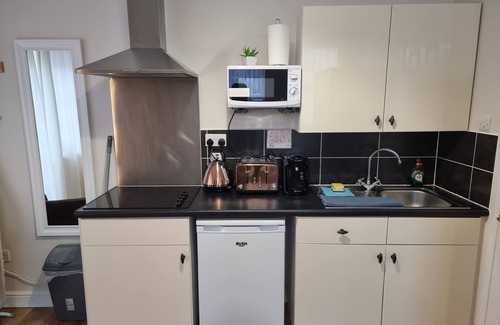 Watford Hotel | Ricky Road Guest House - Premium