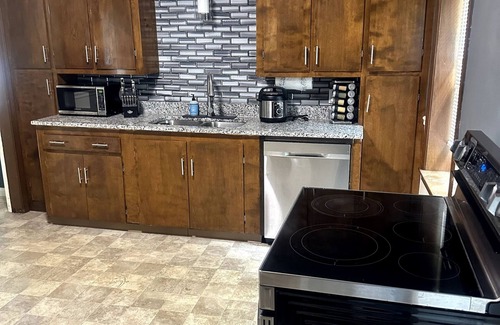 Providence Ski Chalet | Ridgeway Avenue Full Home
