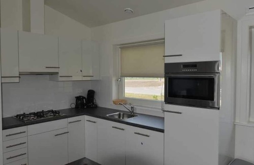Zuideinde Apartment | Rietwohnung 0, min. 7 days - Rietwohnung