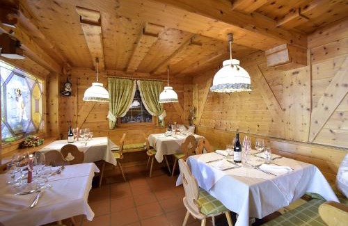 Tonadico Bed & Breakfast | Rifugio Capanna Passo Valles