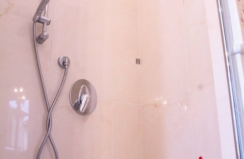 Vecchiano Apartment | Rifugio Romantico in Toscana