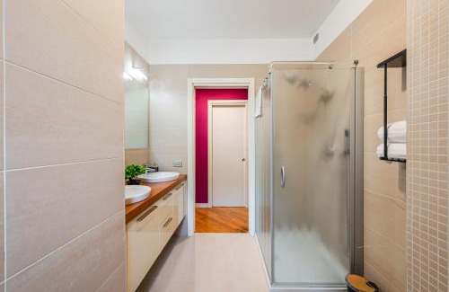 Cittadella Apartment | Rifugio Sakura Suite 5 minutes from the center