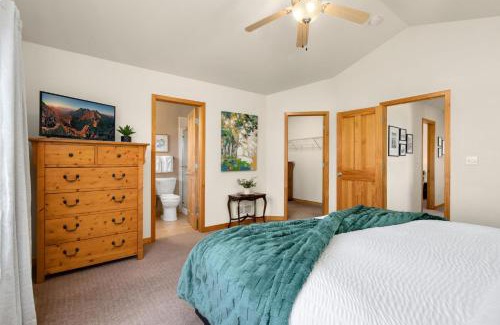 Rigden Farm House | Rigden Retreat Garage, Dog Friendly, Near Trails