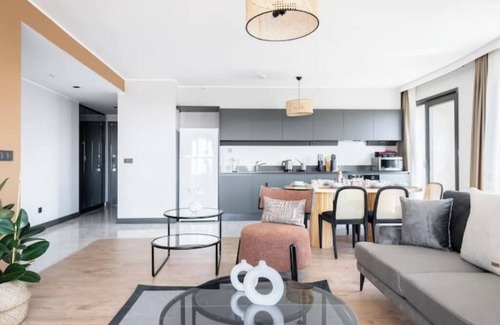 Kagithane Apartment | Rigel - 3BD Fantastic Central Flat in a Residence