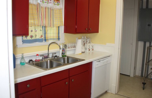 Huntsville House | Right in the middle of town, charming 1930's brick home.