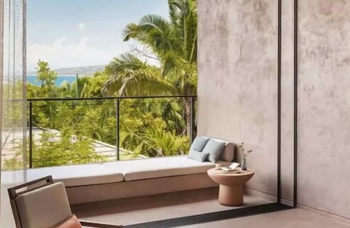 Lo de Marcos House | Right On The Beach! Balcony, Outdoor Pools, Free Breakfast, Free Parking!