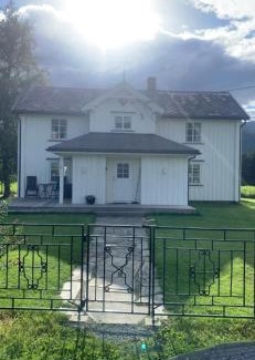 Meldal House | Rikstaddal