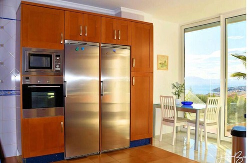 Torre de Benagalbon Villa | Rincon del Mar Comfortable holiday residence