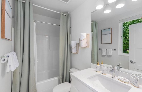 Minor Apartment | Ringo's Sweet Suite - 84 Walkscore
