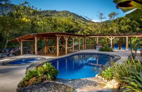 Canaan Cabin | Rio Chirripo