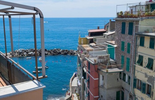 Riomaggiore House | Riomaggiore - Cinque Terre - House with terrace on the marina