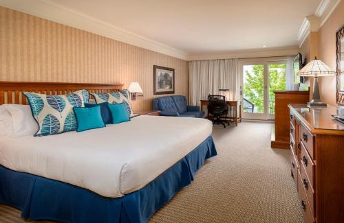 Ayers Cliff Hotel | Ripplecove Hotel & Spa