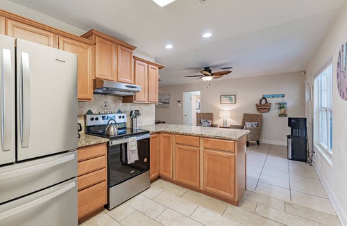 Belle Vista House | RIptides Resort St. Pete Beach Pool