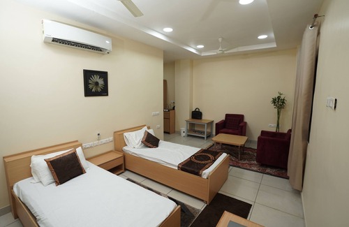 Panipat Hotel | Rishikulam Wellness Centre