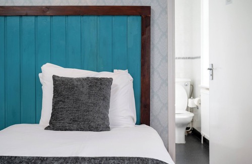 Cleeve Hill Hotel | Rising Sun Hotel by Greene King Inns