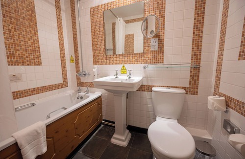 Cleeve Hill Hotel | Rising Sun Hotel by Greene King Inns