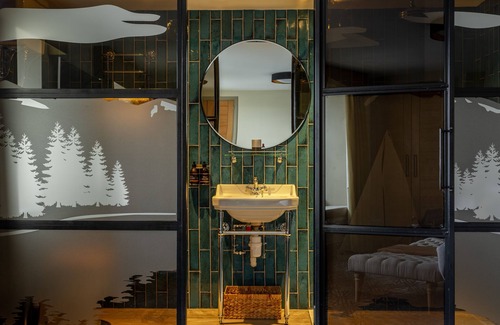 Helensburgh Hotel | Riva Boutique Hotel & Restaurant