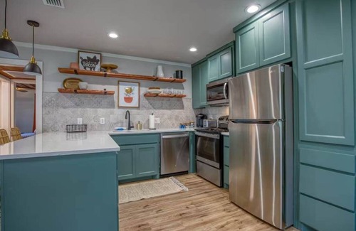 Kyle House | River Access | Pet Friendly | Fishing | Sleeps 5