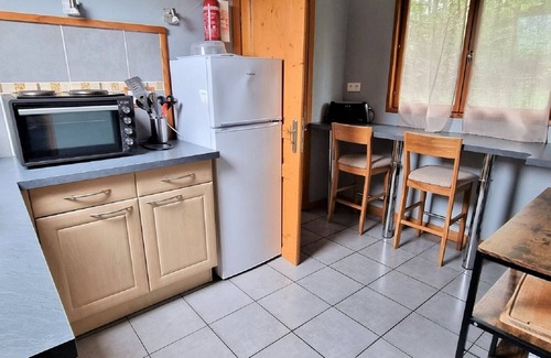 Balledent Cottage | River Cottage: Private Lakeside Gite In Idyllic Location. A Great Place To Relax