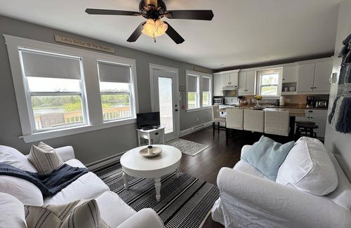 Oyster Bed House | River Front Property With Water View, Minutes To Brackley, & Screened In Dining