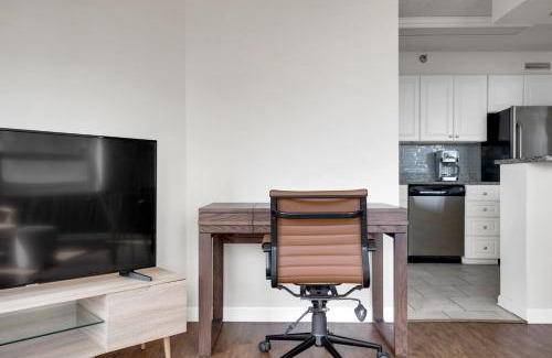 Rush and Division Apartment | River N 1BR w Gym WD nr Mag Mile CHI-85