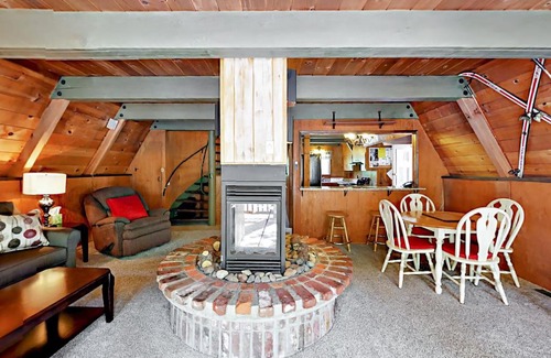 Christmas Valley House | River Park Manor