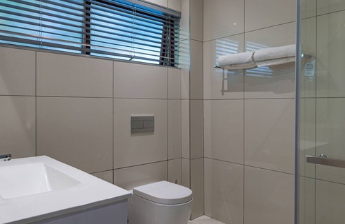 Upington Bed & Breakfast | River Place Manor - Deluxe Double or Twin Room D