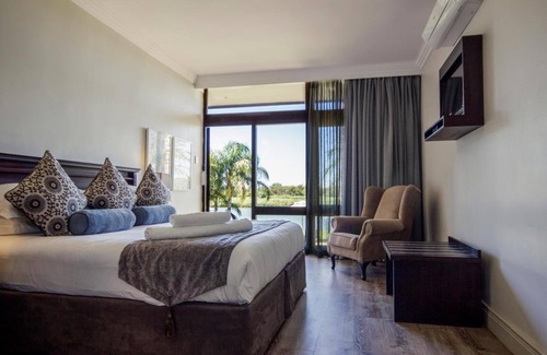 Upington House | River Place Manor