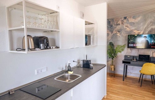 Niedergirmes Apartment | River Prime Studio 5min to HBF