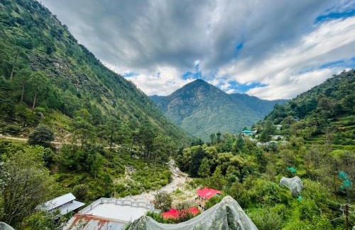 Banjar House | River Rockwood Tirthan