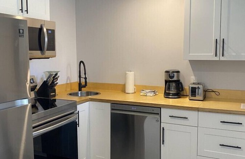 Clearwater House | River's Edge Scoria Suite