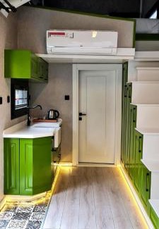 Ardesen Hotel | River Side TinyHouse