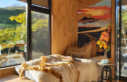 Waitomo District Cabin | River Song Cabin Luxury Studio Nature Escape