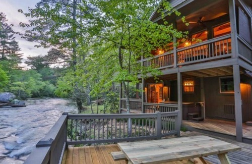 Rivers Edge Cabin | River Song | Ellijay, GA