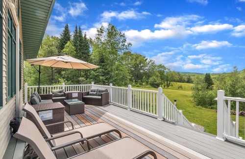 Rumford Center House | River Valley Sunset Home – Cozy & Calm, 20 Min to Sunday River, Bethel & Newry
