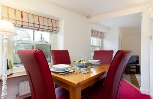 Eshton House | River View Cottage