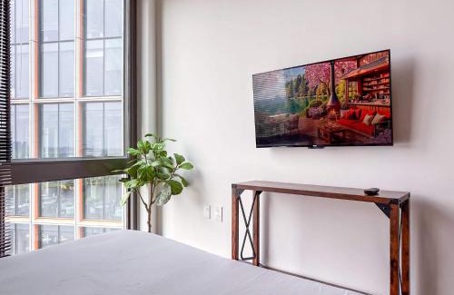 District Wharf Apartment | River View Suite - The Wharf DC by Monthier
