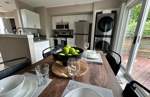 St. Catharines Apartment | River Views l Walker's Paradise l Coffee Station l Near Niagara Falls