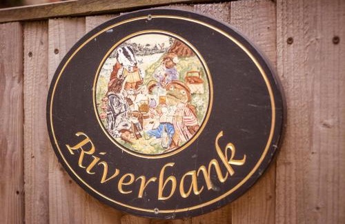 Alfriston Villa | Riverbank Cottage - idyllic riverside country cottage on South Downs