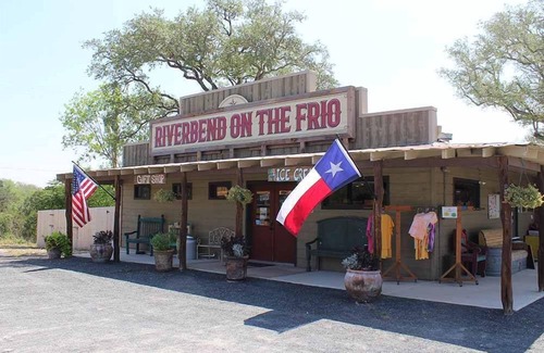 Uvalde County Cabin | Riverbend on the Frio Cabin 2