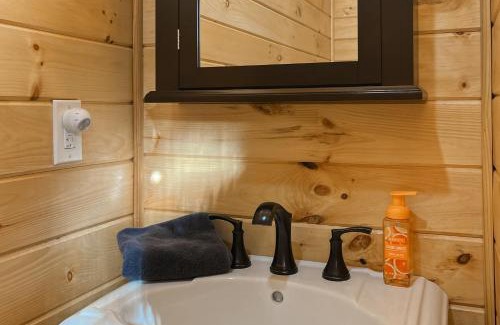Tazewell House | Riverbend Retreat